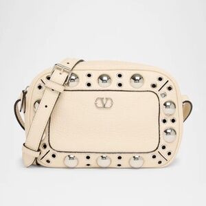 Valentino Garavani Nellcôte Shoulder Bag in Grainy Calfskin